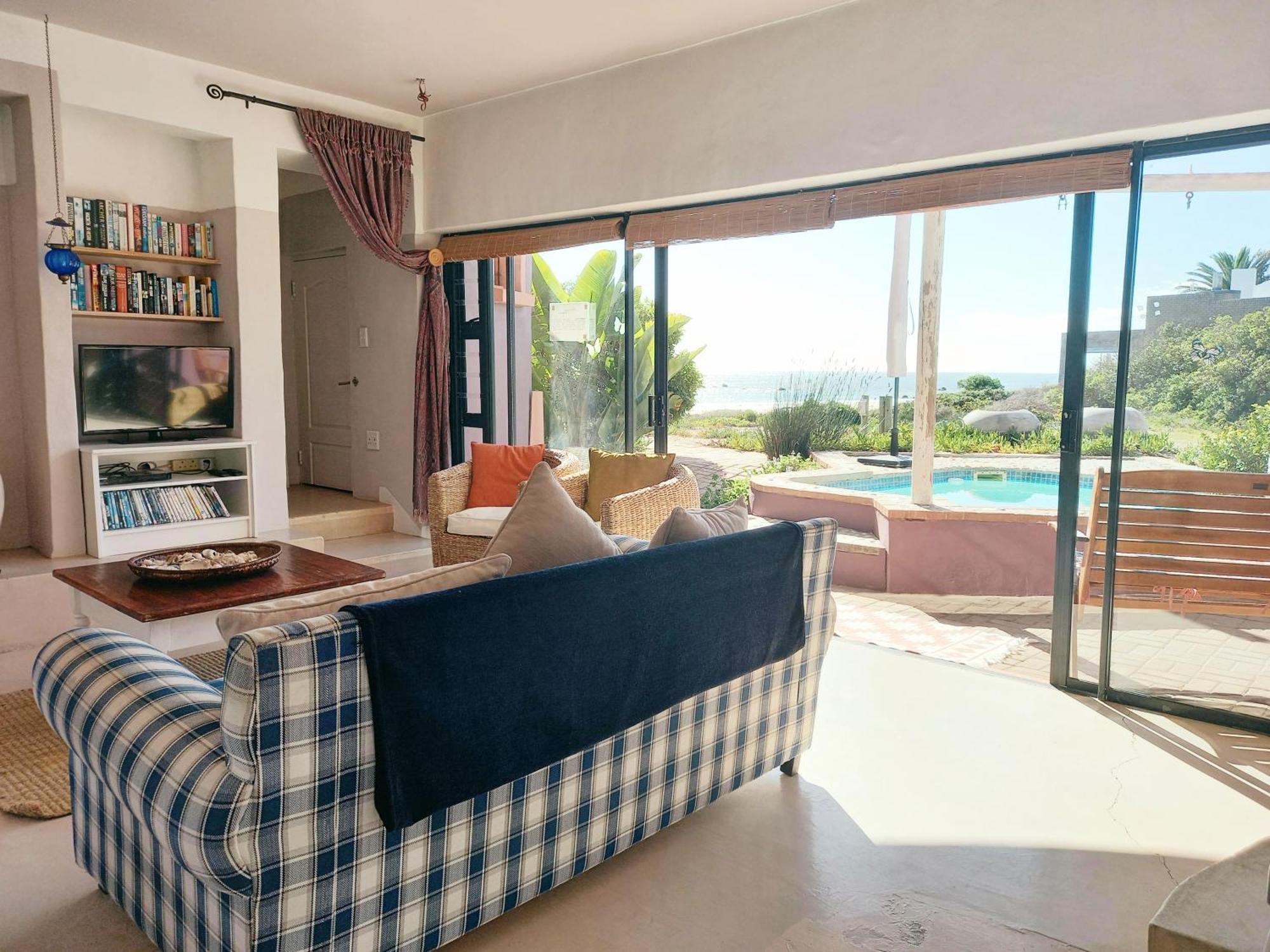 Absolute Beach Accommodation Britannia Bay Exterior photo